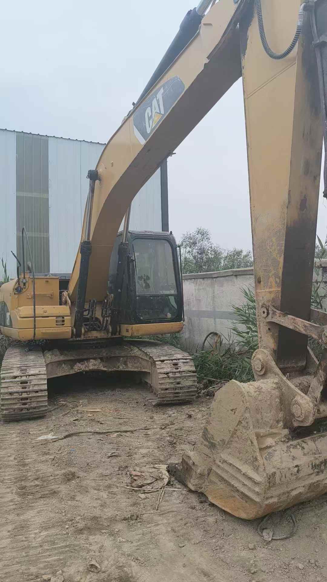 Used Caterpillar CT20 Excavator 2011 Model / 4