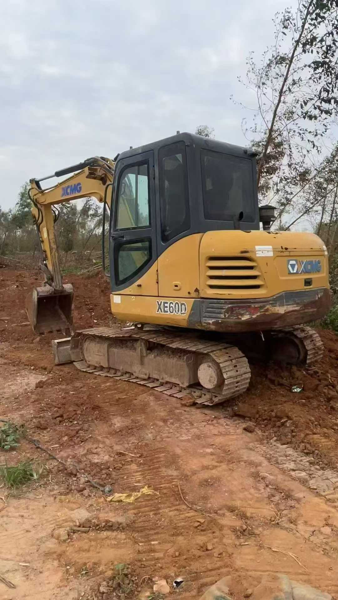 Used XCMG XE60D Excavator 2018 Model / 3