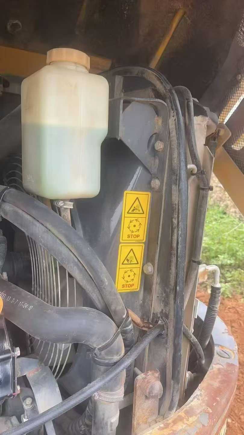 Used XCMG XE60D Excavator 2018 Model / 6