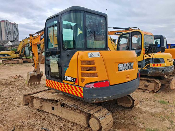 Buy Sany SY60 Used Excavator / 1