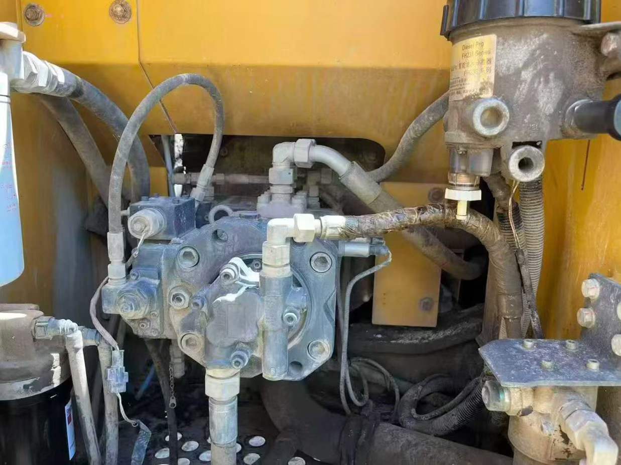 Used XCMG XE135GA Excavator 2017 Model / 5