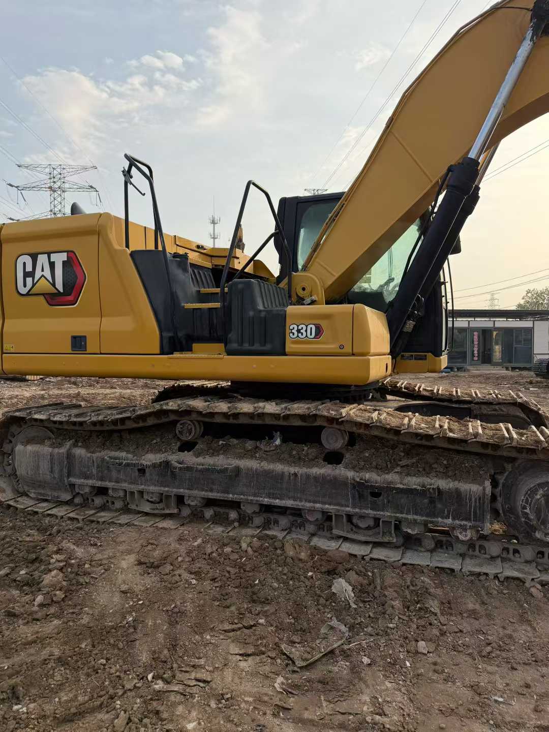 Used Caterpillar 330L Excavator 2022 Model / 2