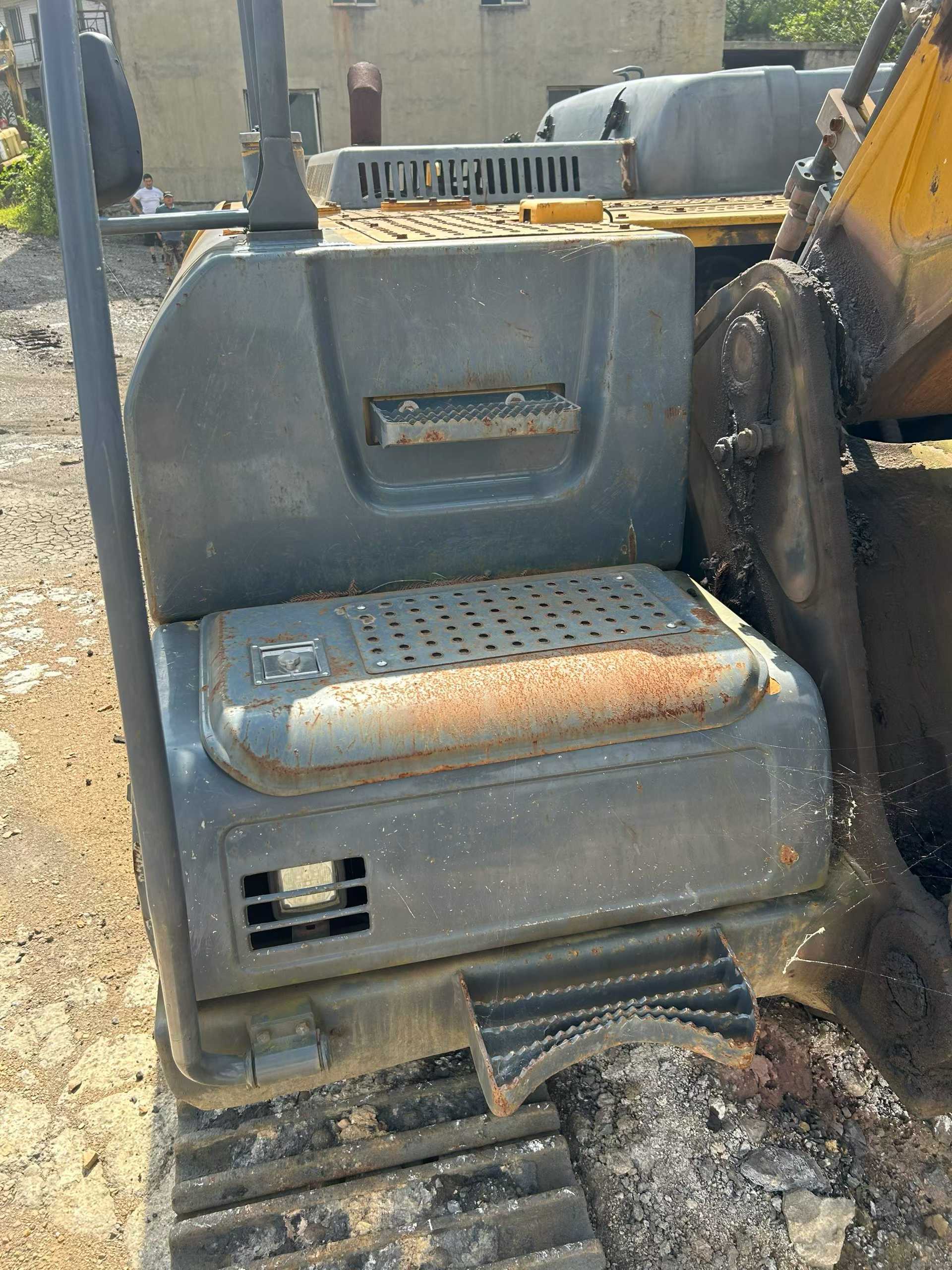 Buy XCMG XE370 Used Excavator / 5 Used XCMG XE370 Excavator 2018 Model / 5