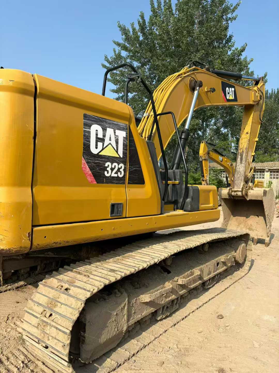 Used Caterpillar 323 Excavator 2019 Model / 3