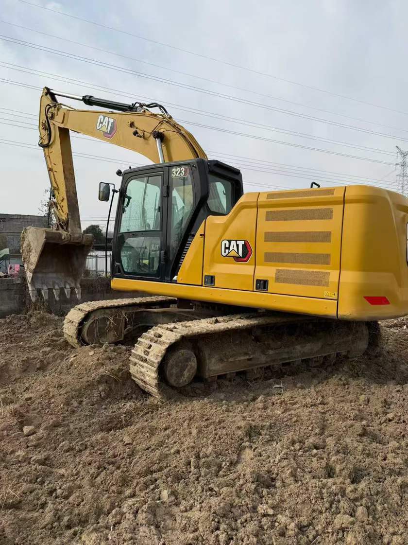 Used Caterpillar 323 Excavator 2021 Model / 3