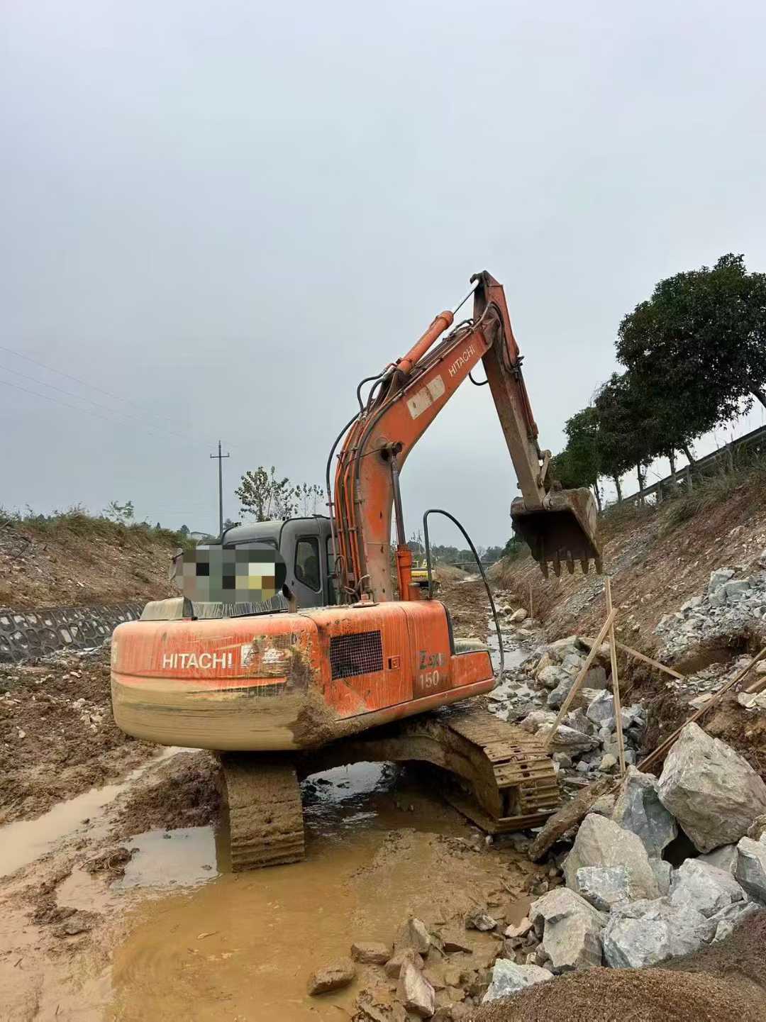 Used Hitachi ZX120 Excavator 2016 Model / 8