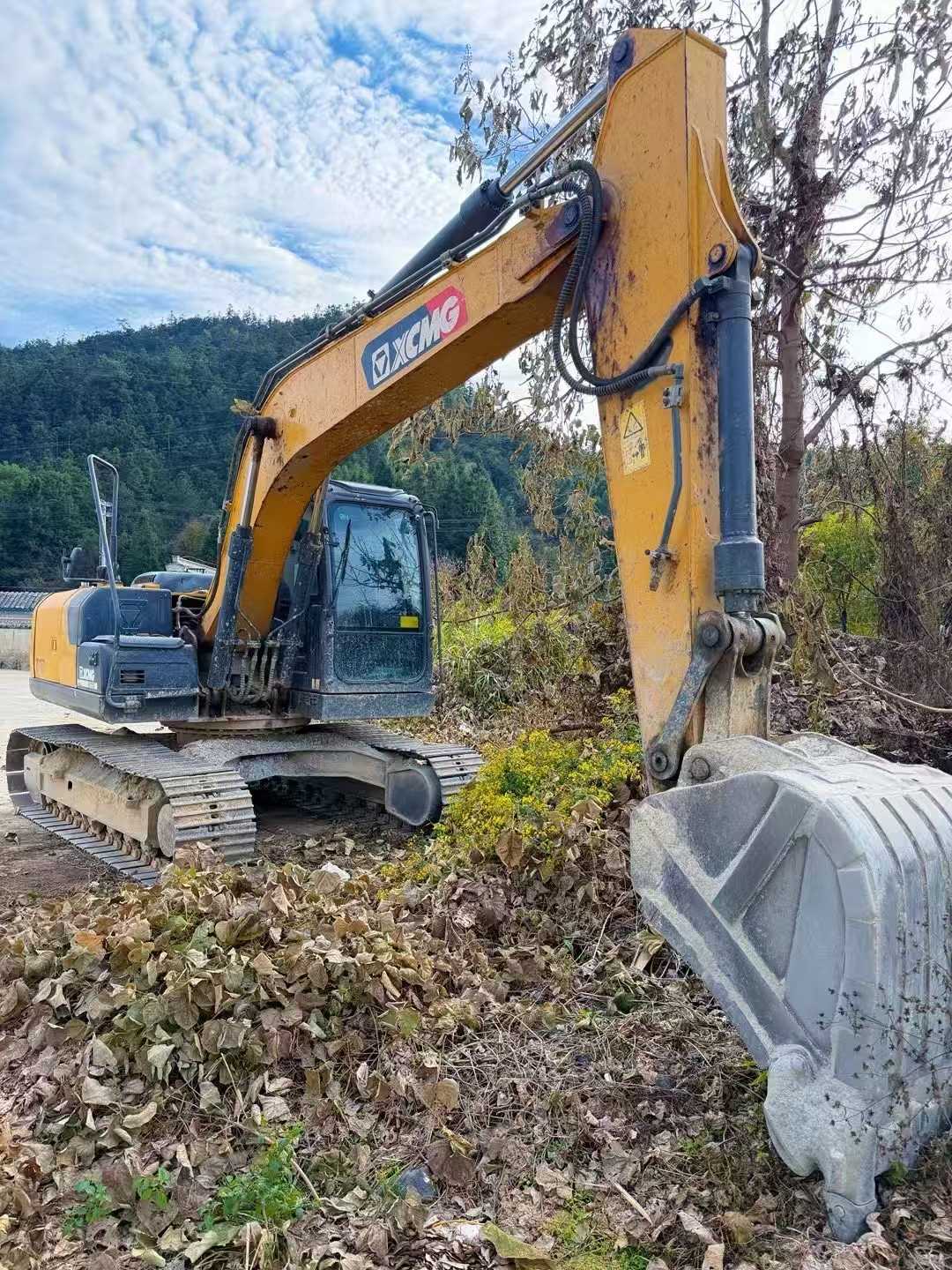 Used XCMG XE135B Excavator 2021 Model / 2