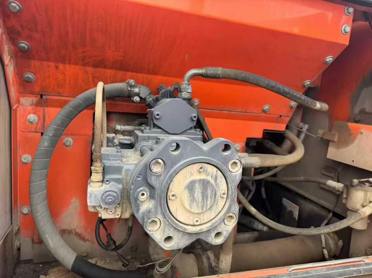 Buy Doosan S225 Used Excavator / 8 Used Doosan S225 Excavator 2013 Model / 8