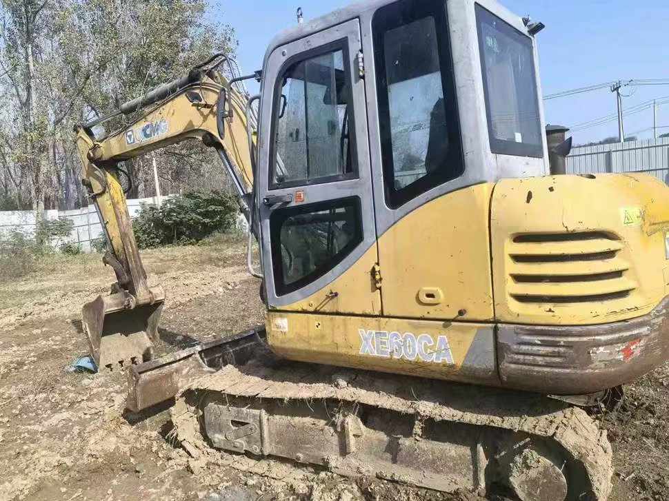 Buy XCMG XE60 Used Excavator / 1
