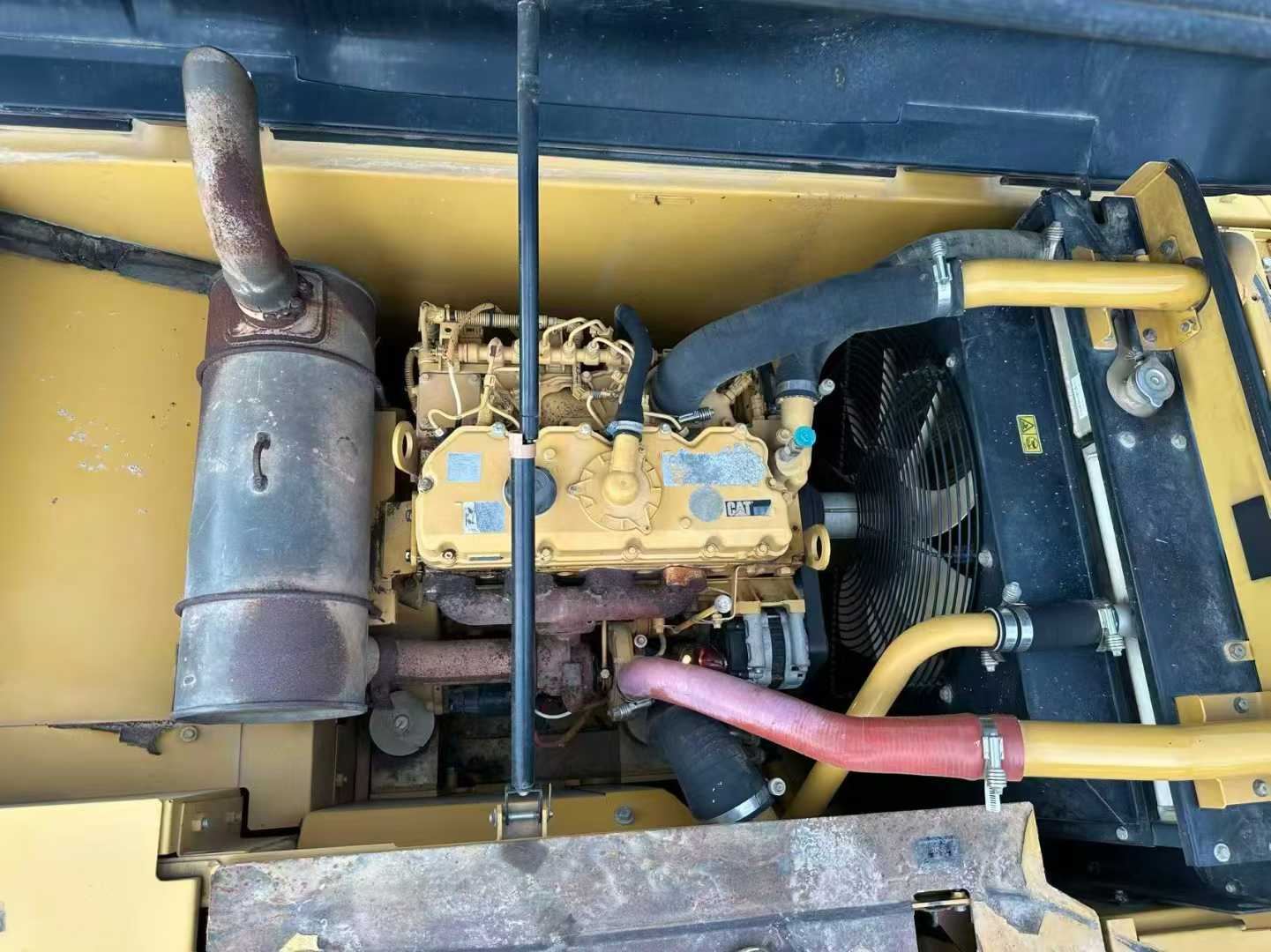 Used Caterpillar 320D Excavator 2016 Model / 4