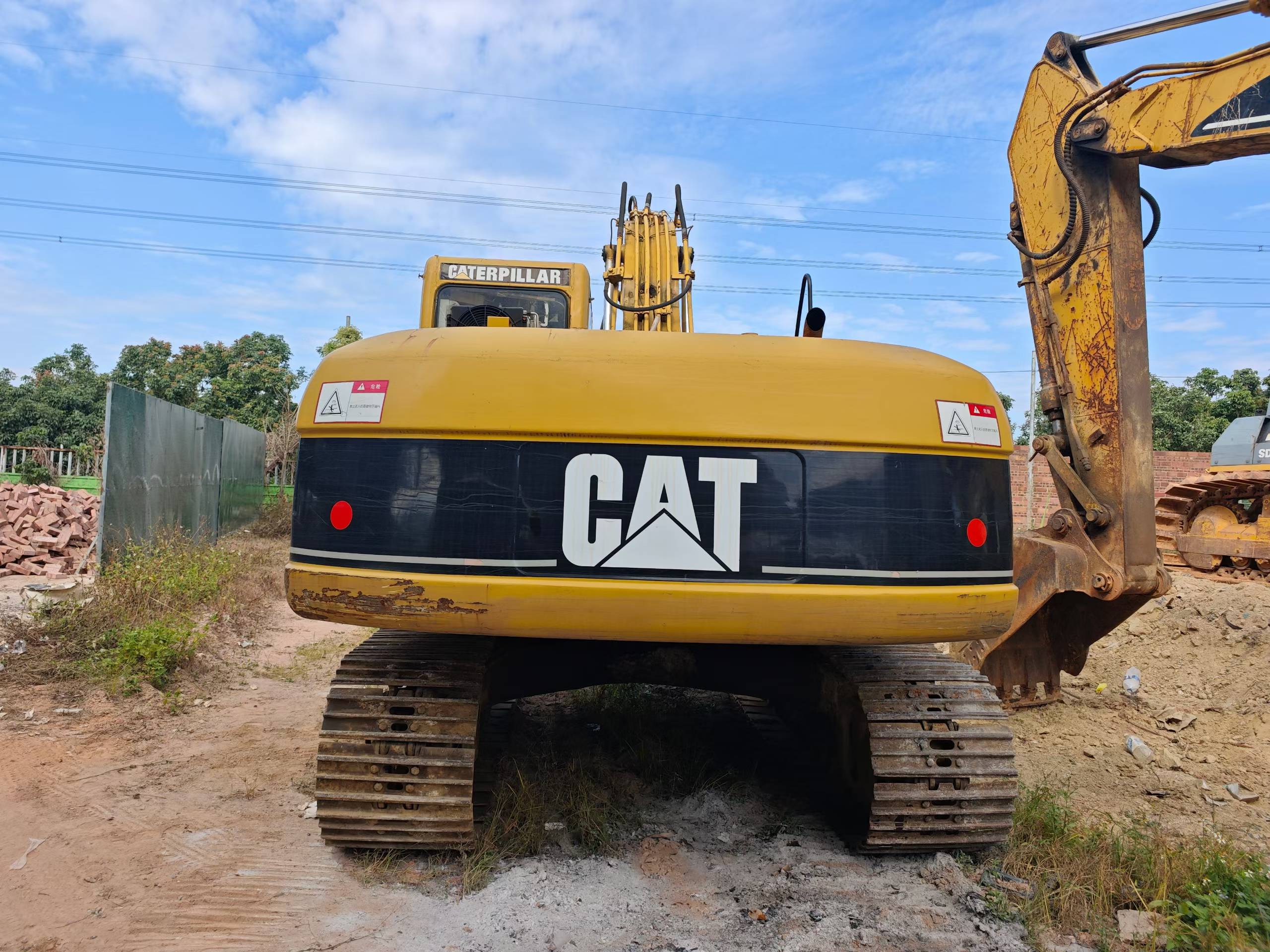 Used Caterpillar 320C Excavator 2016 Model / 3