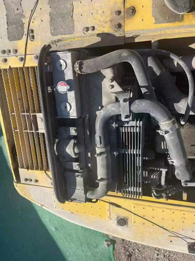 Used Komatsu PC200-8 Excavator 2016 Model / 9