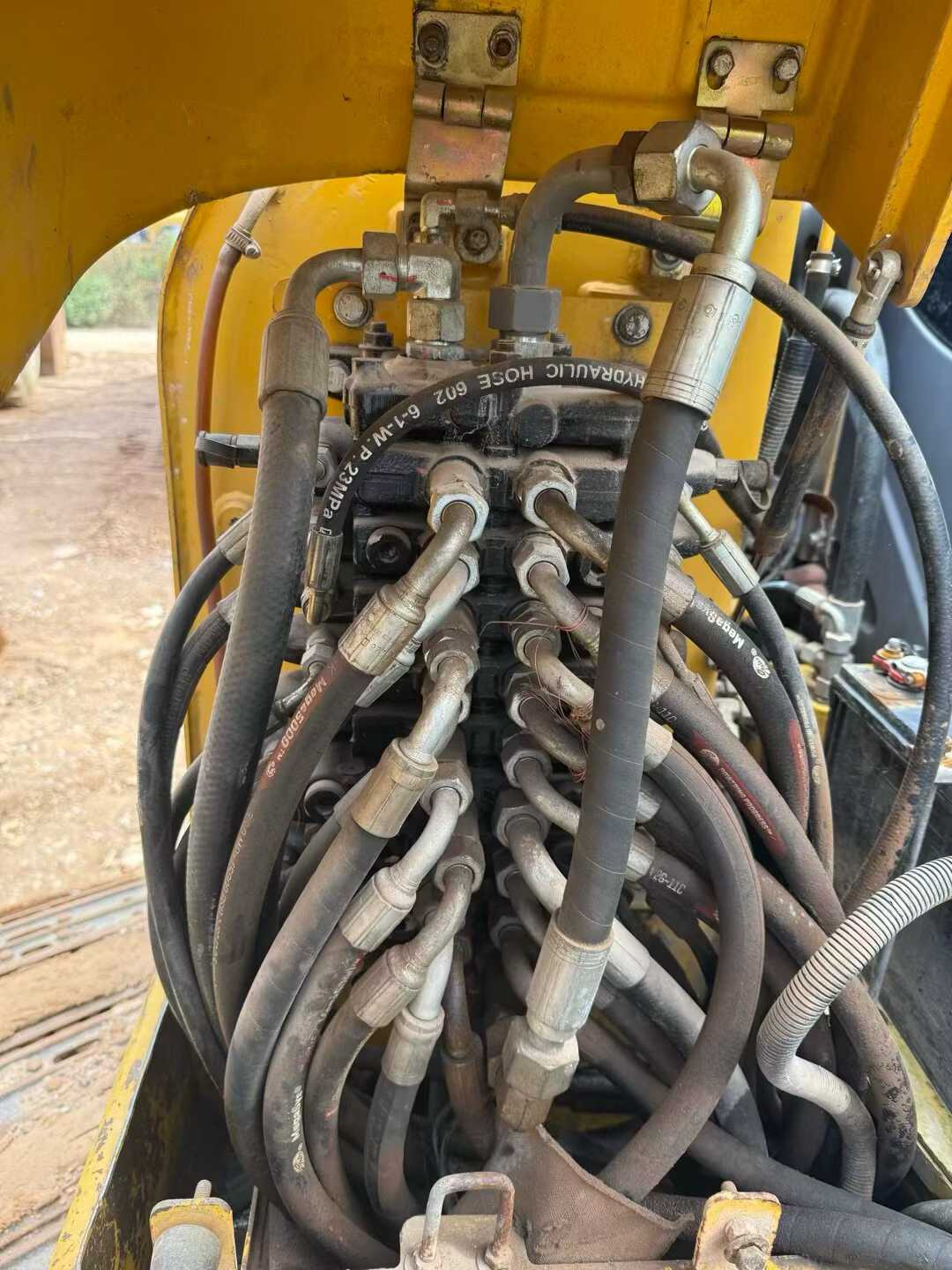 Used XCMG XE60 Excavator 2016 Model / 4