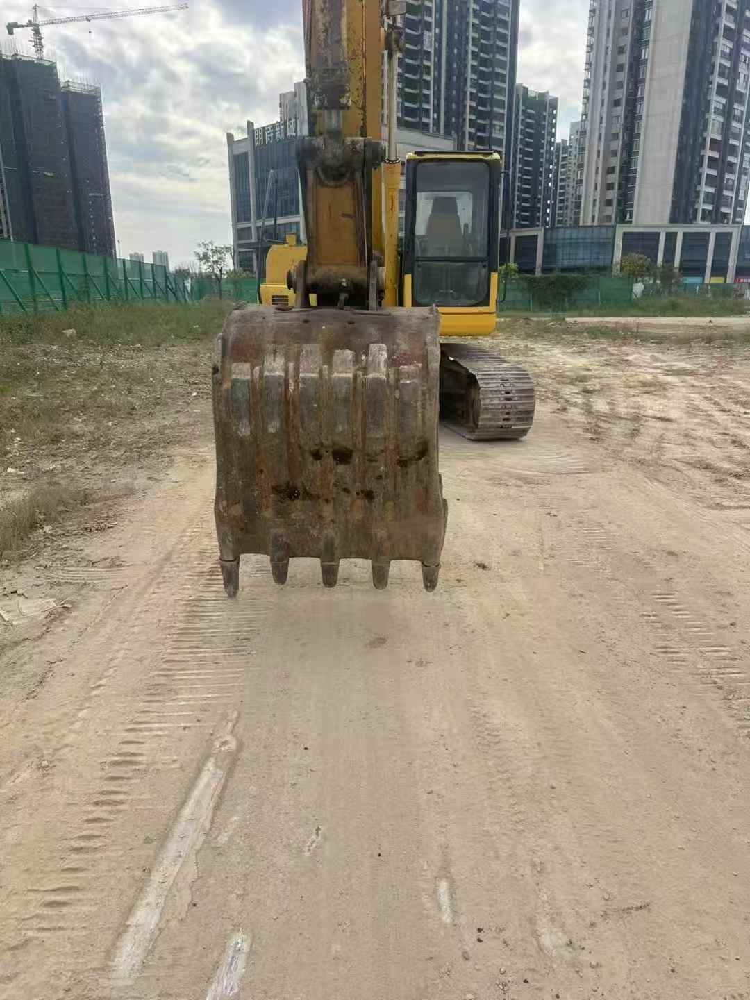 Buy Komatsu PC200 Used Excavator / 8 Used Komatsu PC200 Excavator 2016 Model / 8