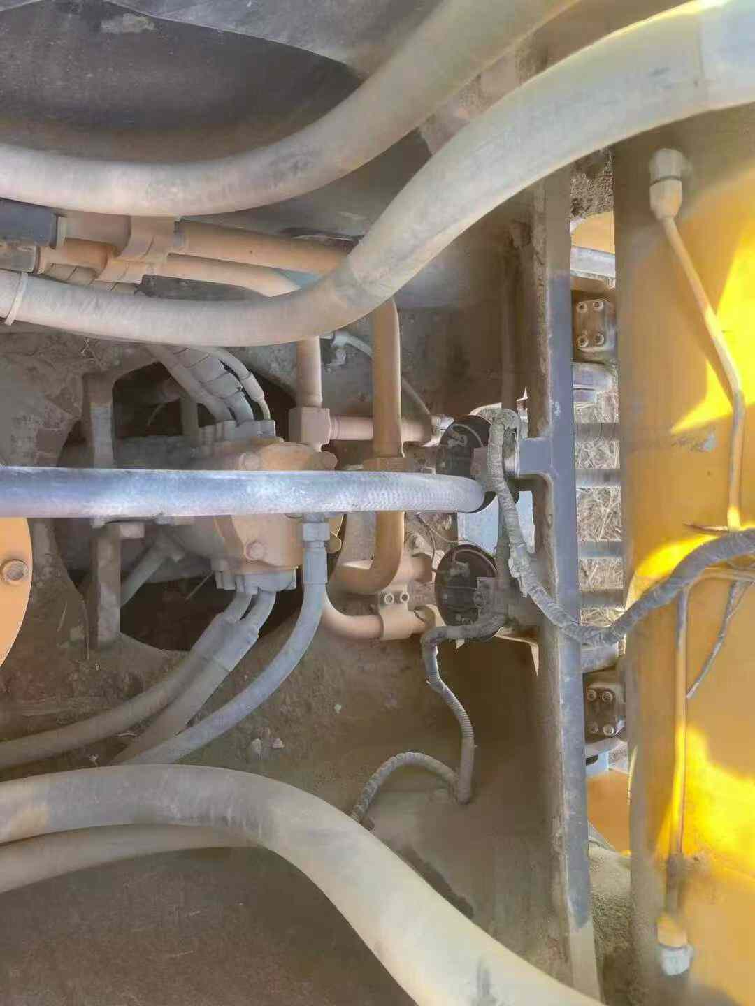 Used Sany SY215W Excavator 2016 Model / 3