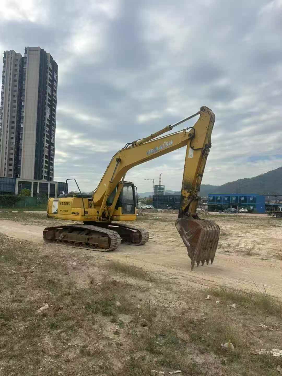 Buy Komatsu PC200 Used Excavator / 7 Used Komatsu PC200 Excavator 2016 Model / 7