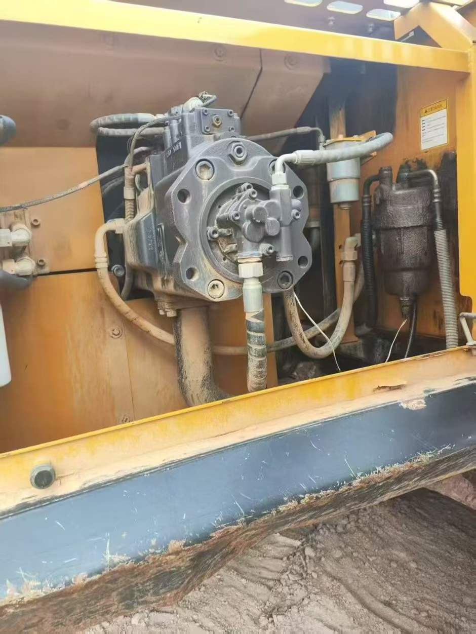 Used Sany SW305K Excavator 2017 Model / 4