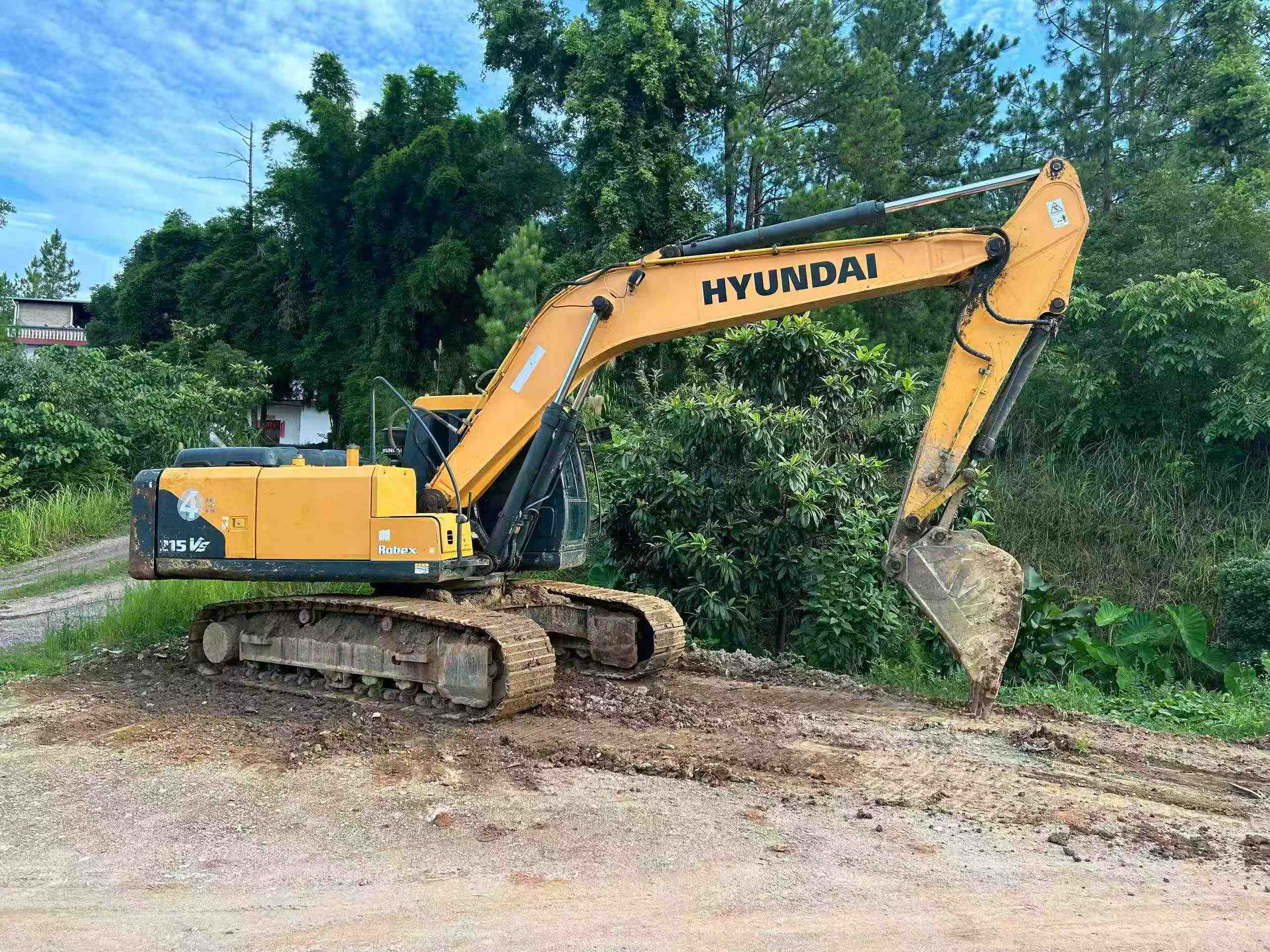 Used Hyundai R 60VS Excavator 2018 Model / 7