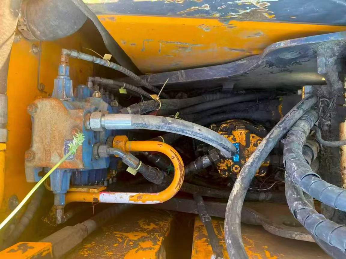 Used Sany SY65W Excavator 2016 Model / 3