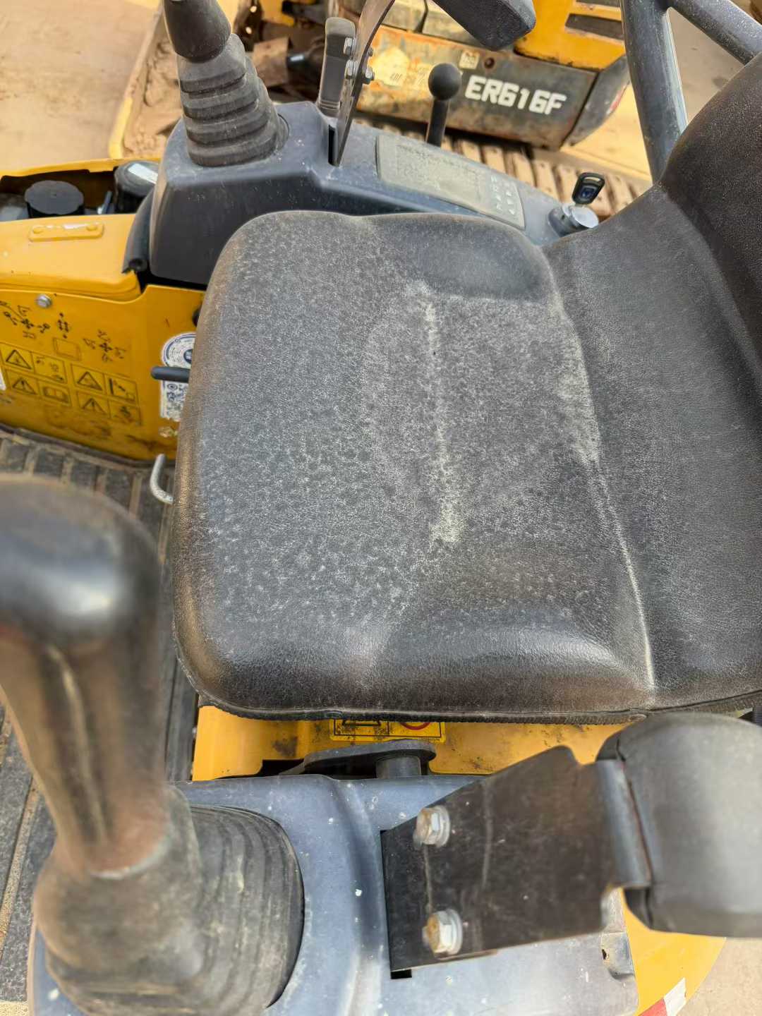 Used XCMG XE15 Excavator 2016 Model / 4