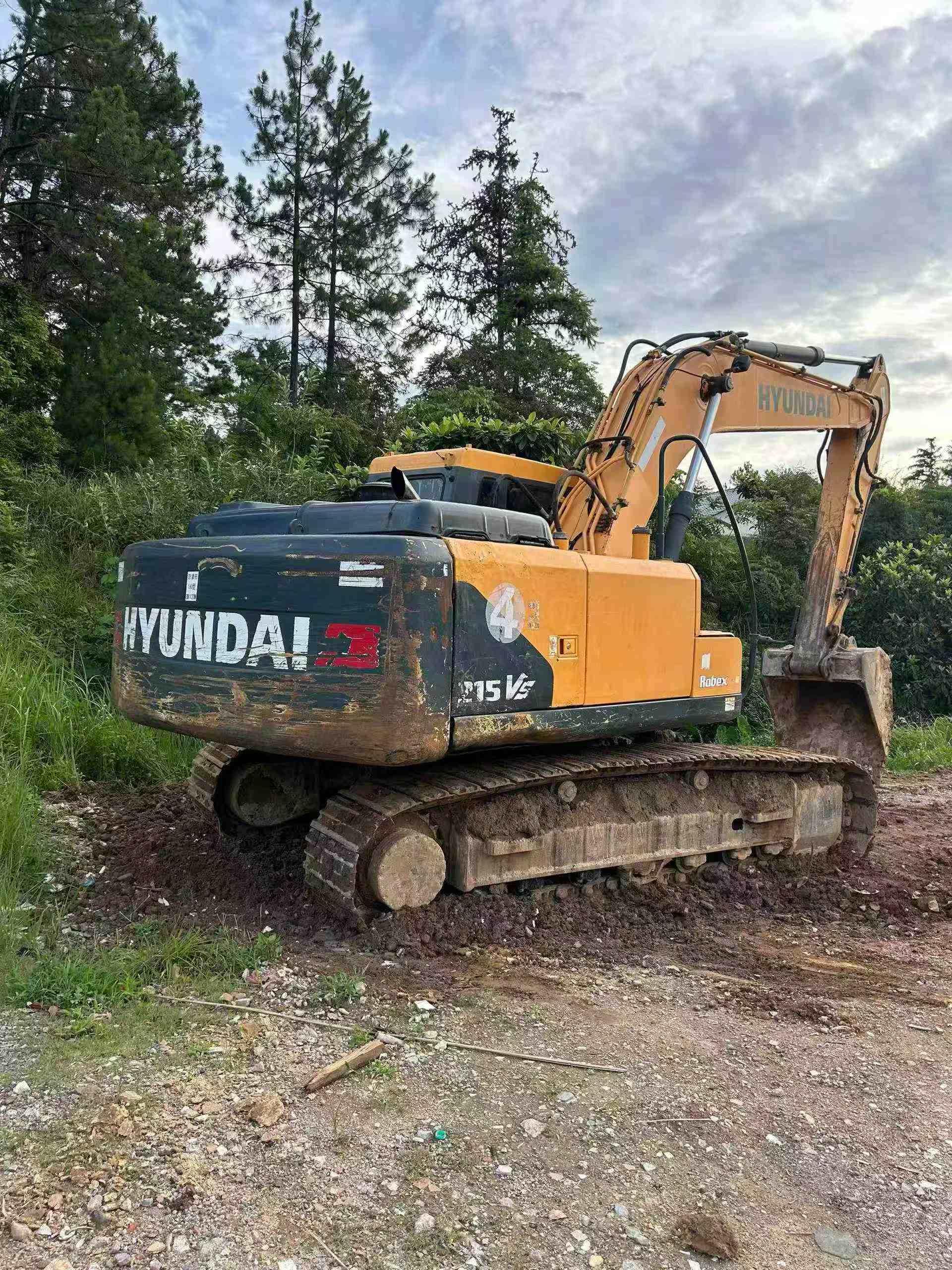 Used Hyundai R 60VS Excavator 2018 Model / 9