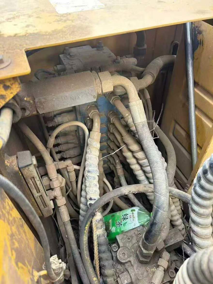 Used XCMG XE75C Excavator 2016 Model / 7