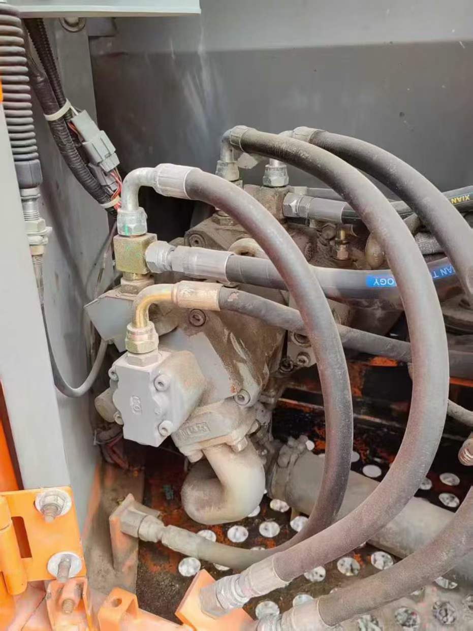 Used Hitachi ZX70 Excavator 2012 Model / 2