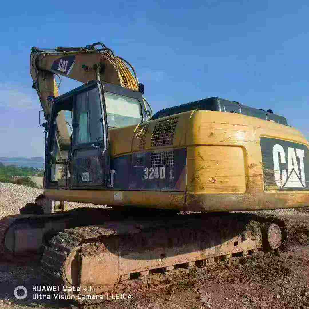 Used Caterpillar 323 Excavator 2016 Model / 3