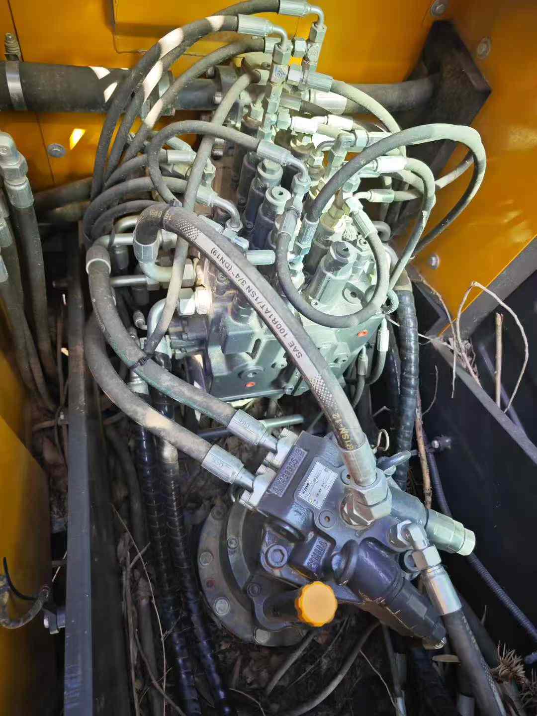 Used XCMG ET110 Excavator 2024 Model / 8