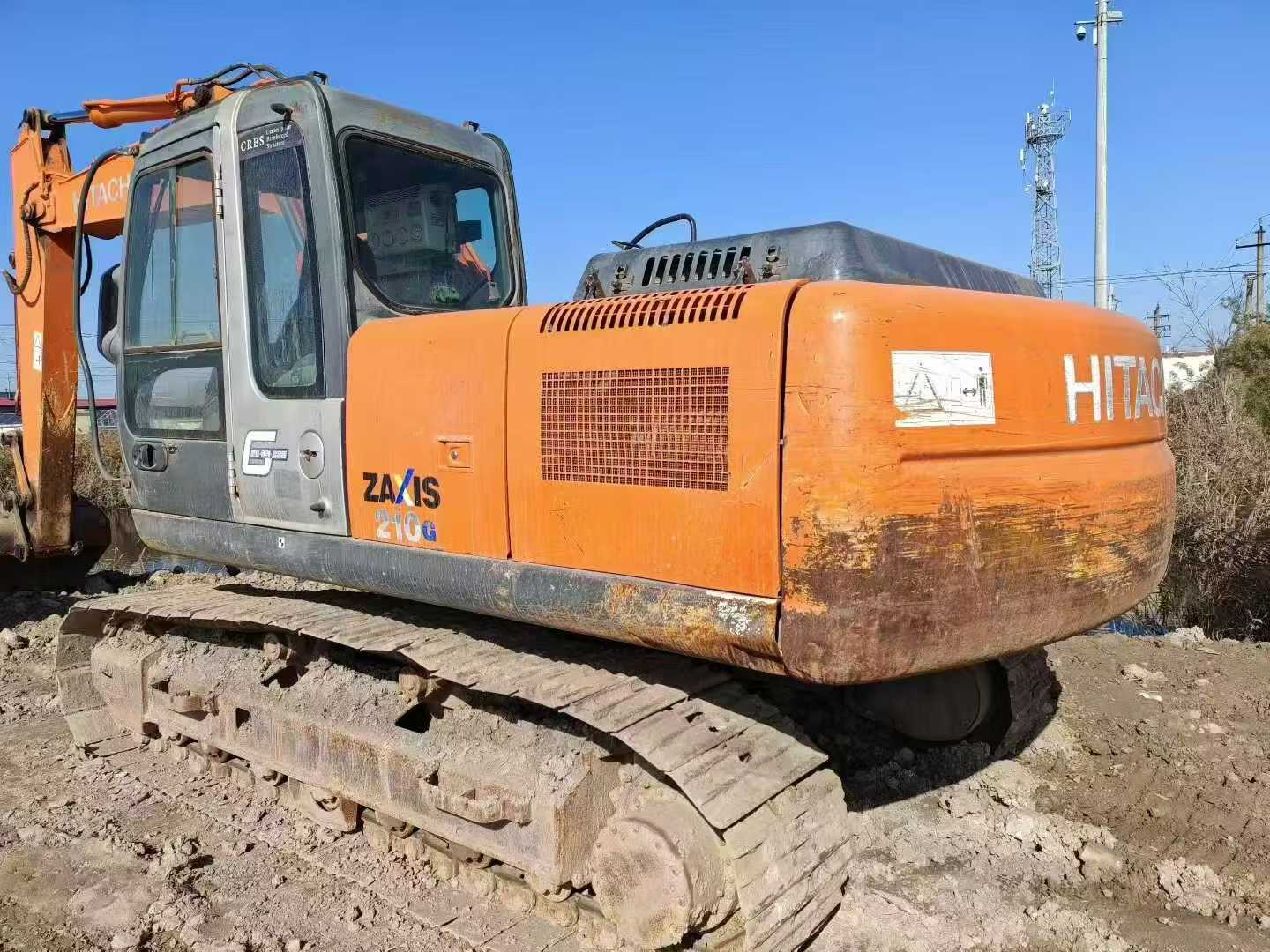 Buy Hitachi ZAXIS200 Used Excavator / 1