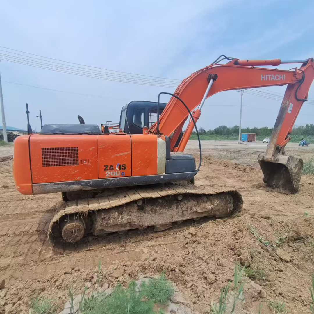 Buy Hitachi ZAXIS200 Used Excavator / 1