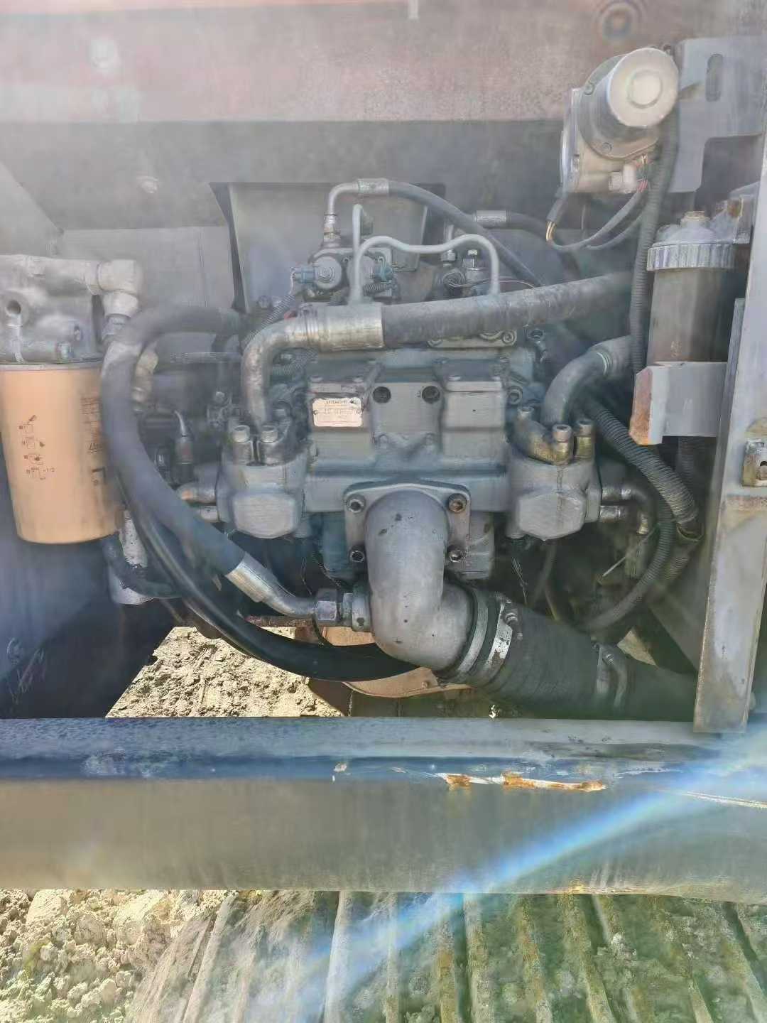 Used Hitachi ZAXIS200 Excavator 2011 Model / 6