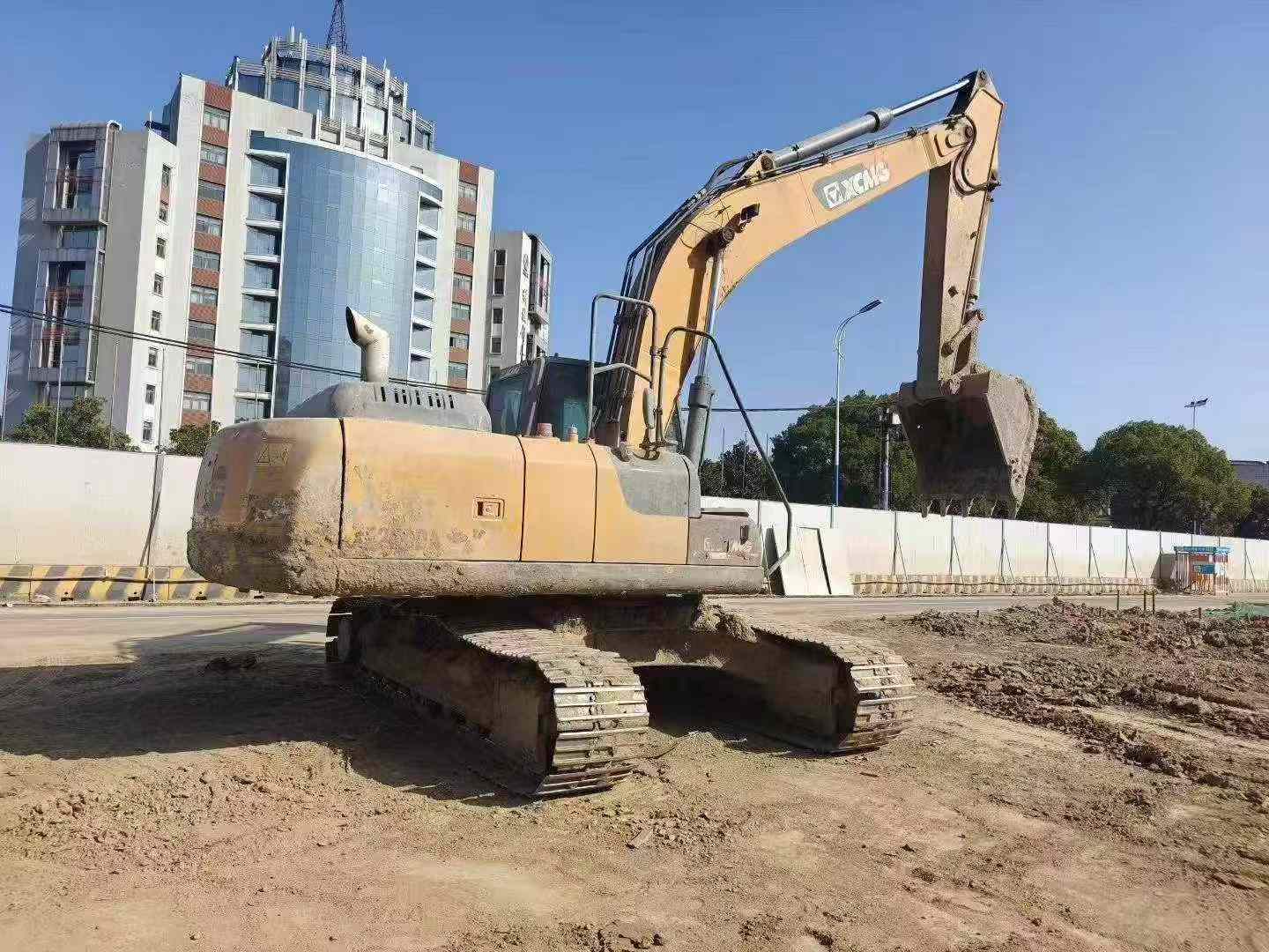 Used XCMG LW200 Excavator 2021 Model / 3