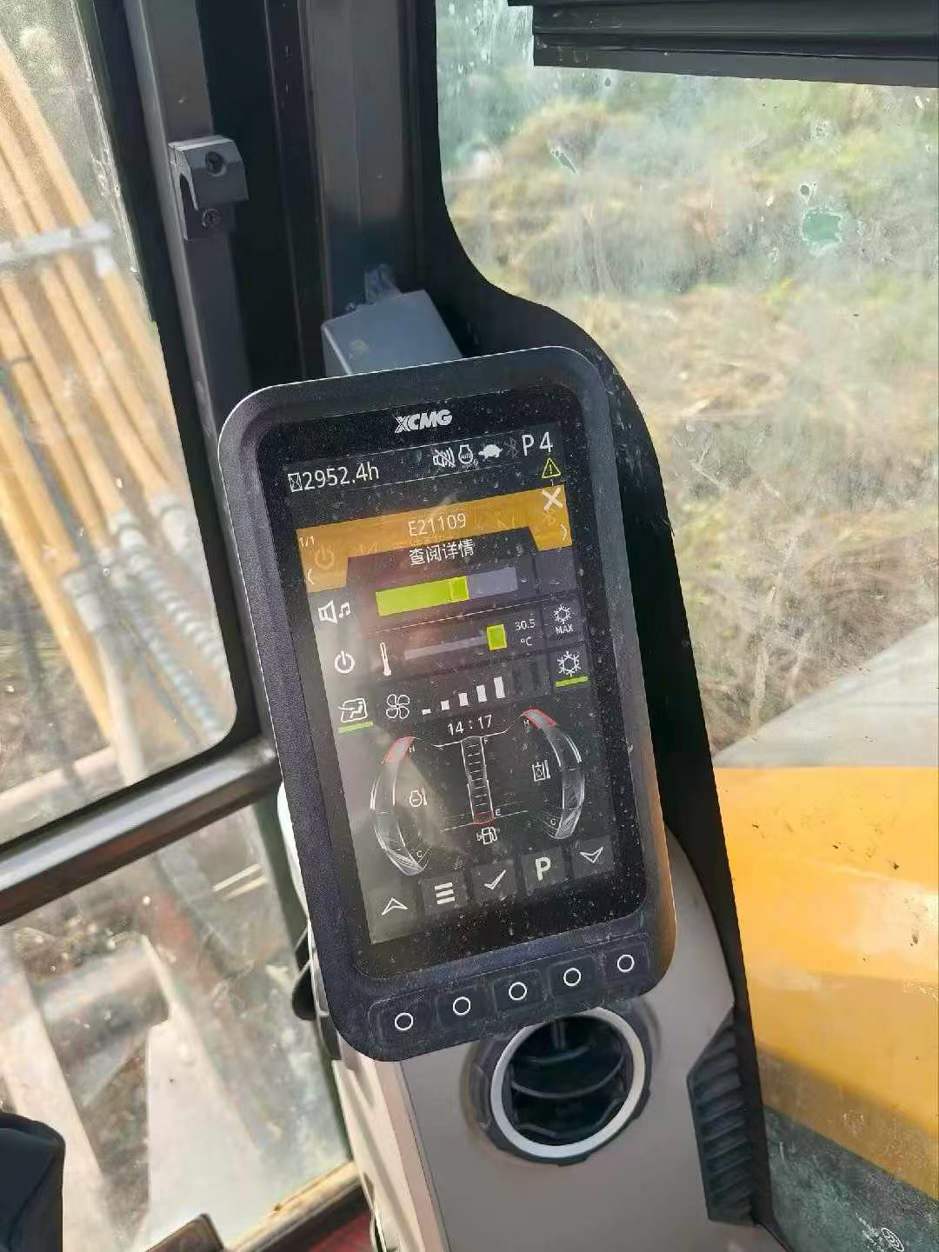 Used XCMG XE60 Excavator 2023 Model / 4