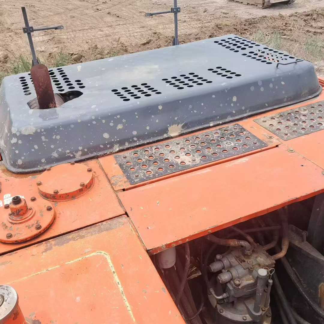 Used Hitachi ZAXIS200 Excavator 2012 Model / 2