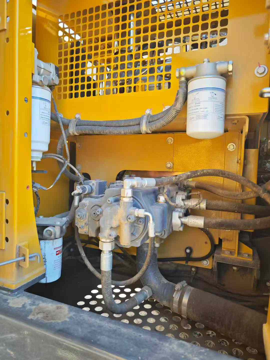 Used XCMG ET110 Excavator 2024 Model / 6