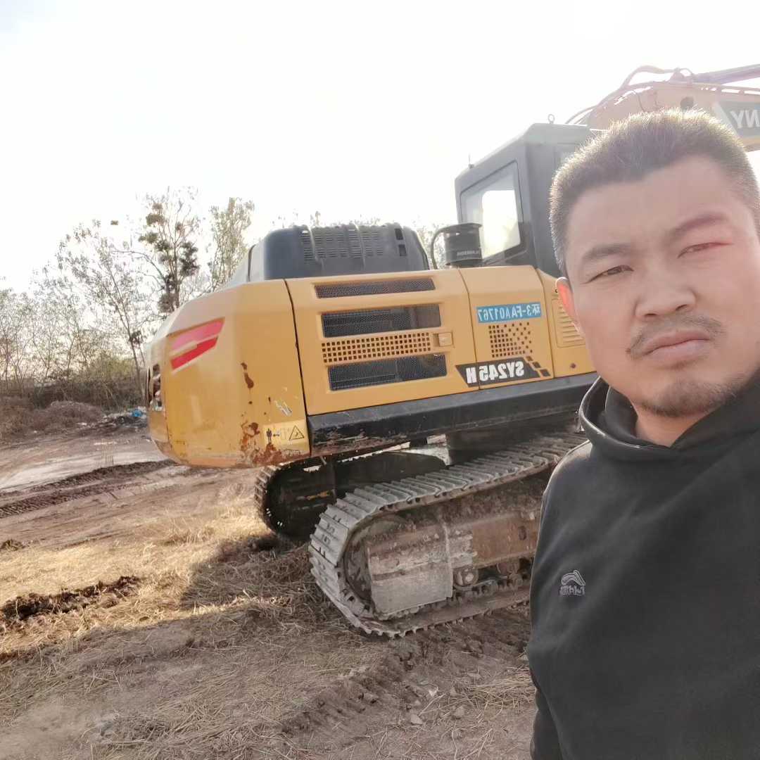 Used Sany SY245H Excavator 2016 Model / 5