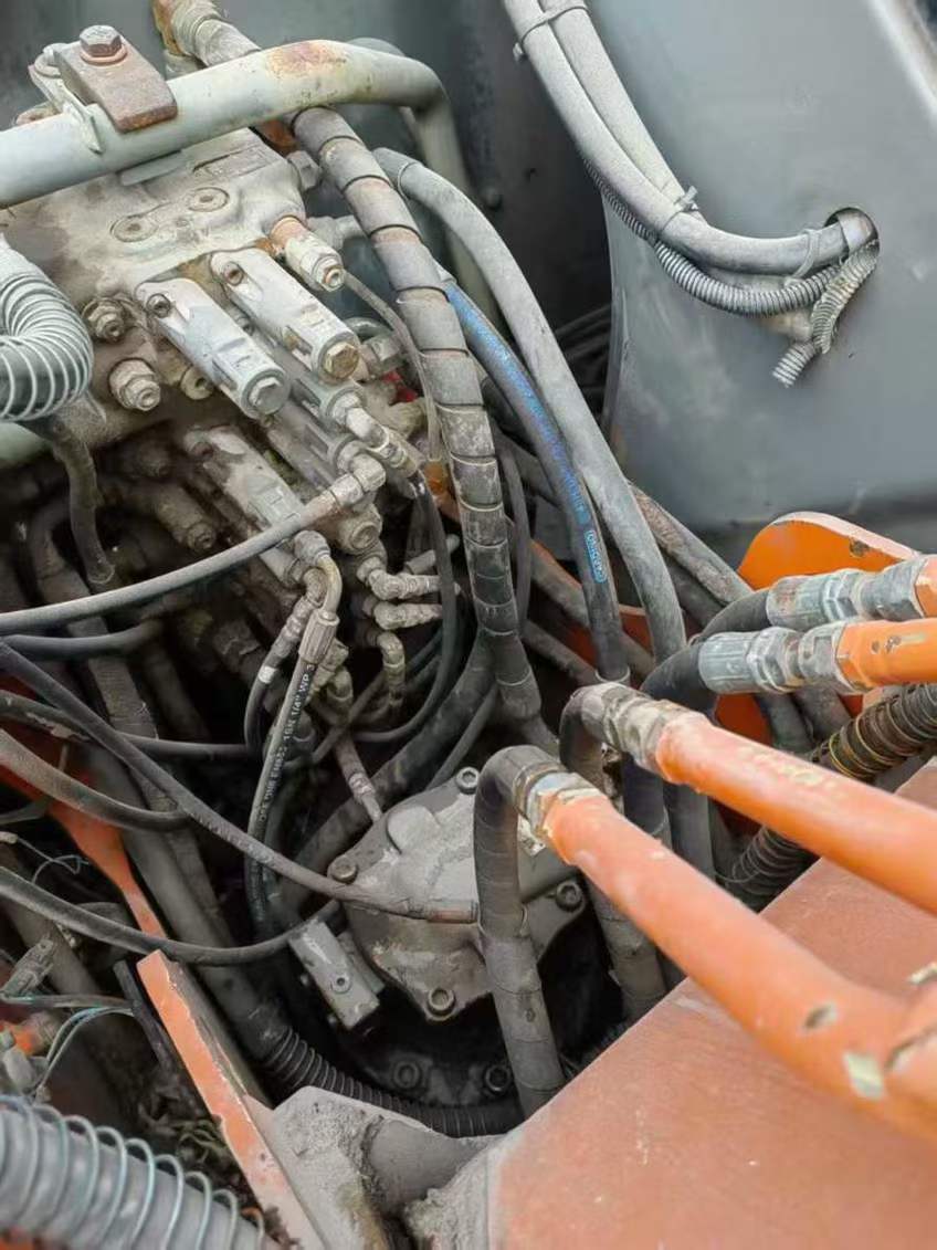 Used Hitachi ZX70 Excavator 2012 Model / 6