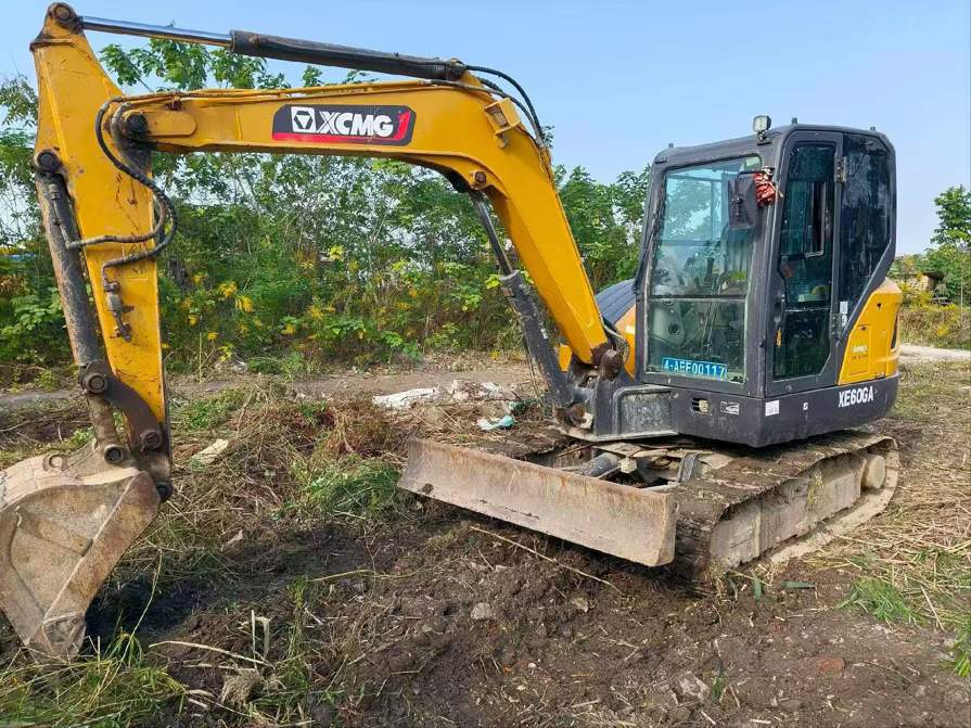 Used XCMG XE60 Excavator 2023 Model / 9