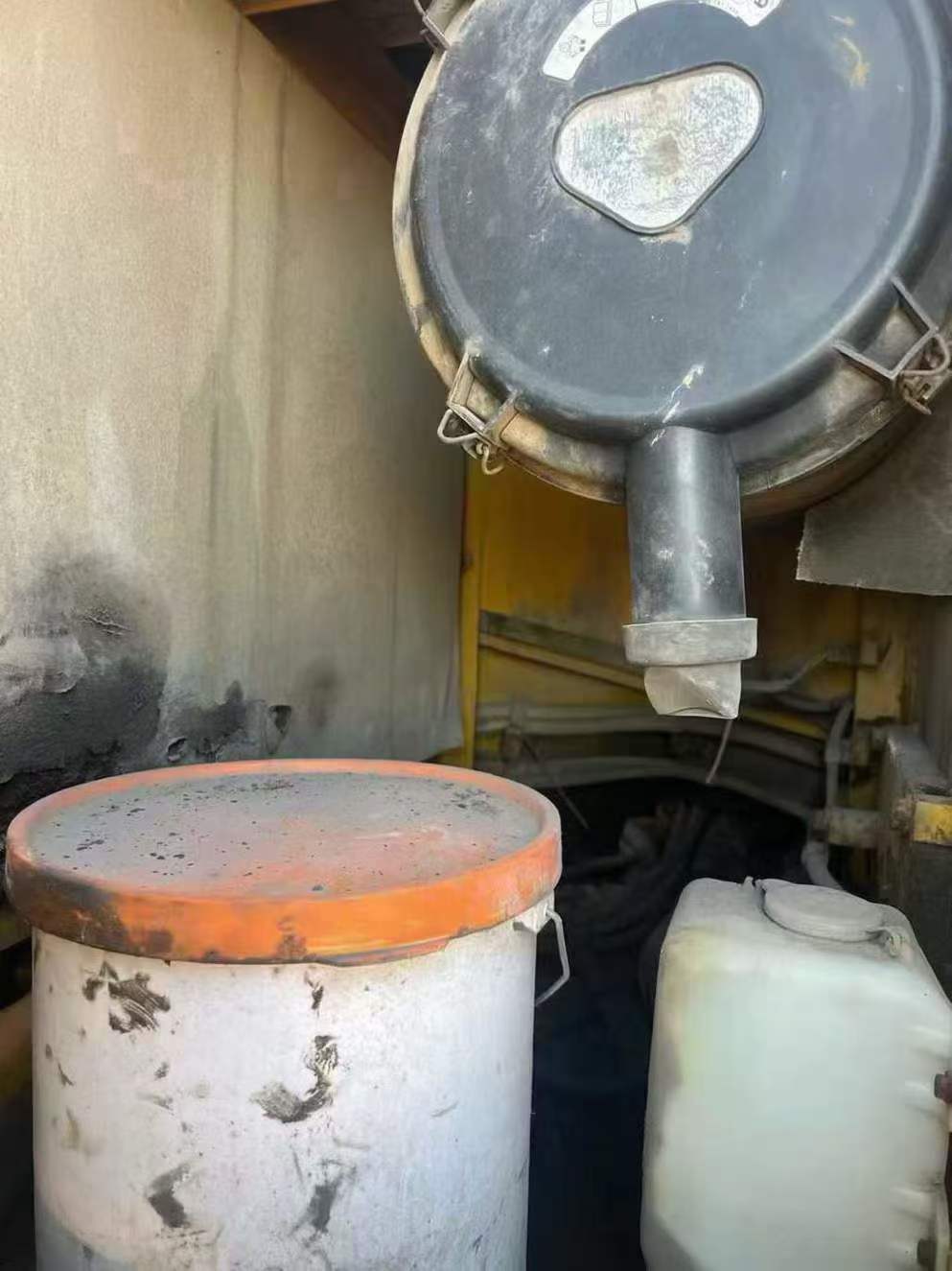 Used Komatsu PC200LC-8 Excavator 2011 Model / 3