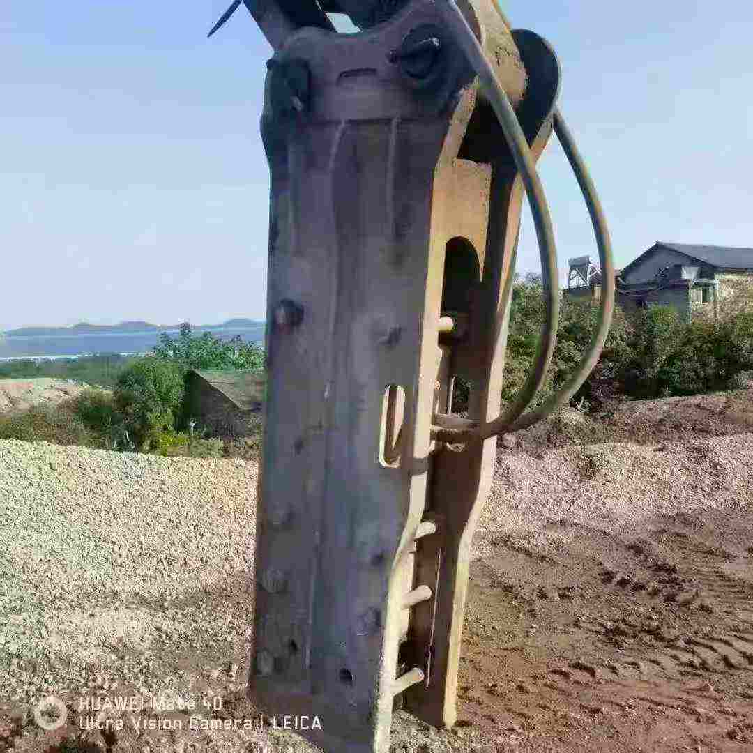 Used Caterpillar 323 Excavator 2016 Model / 9