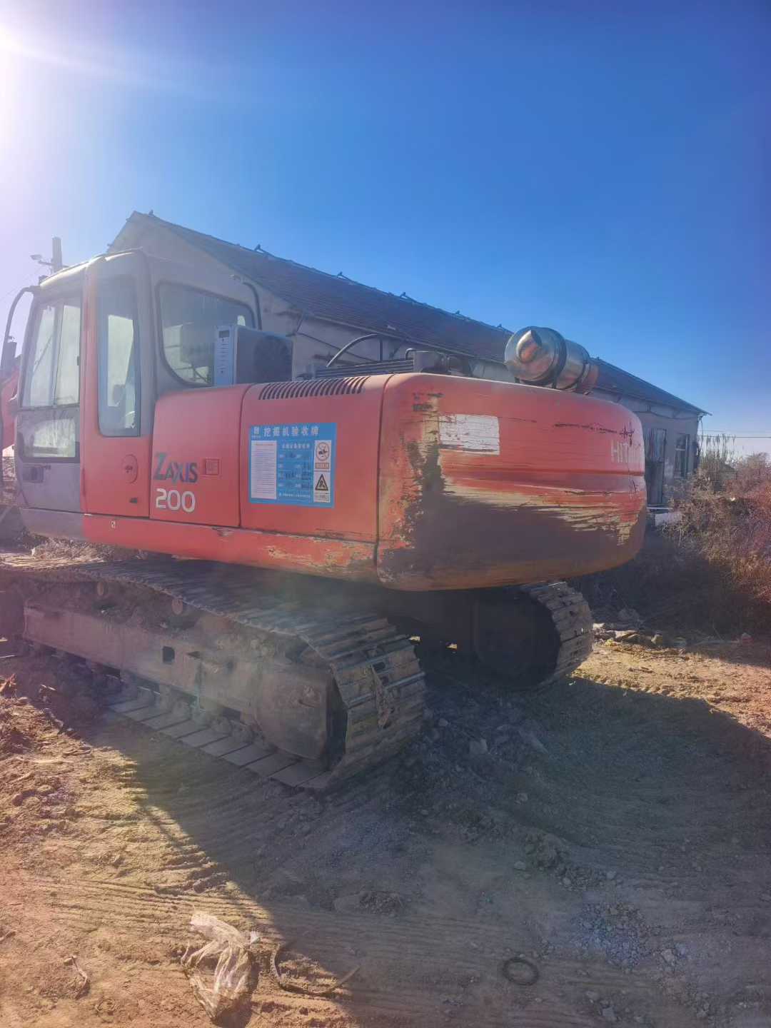 Buy Hitachi ZAXIS200 Used Excavator / 1