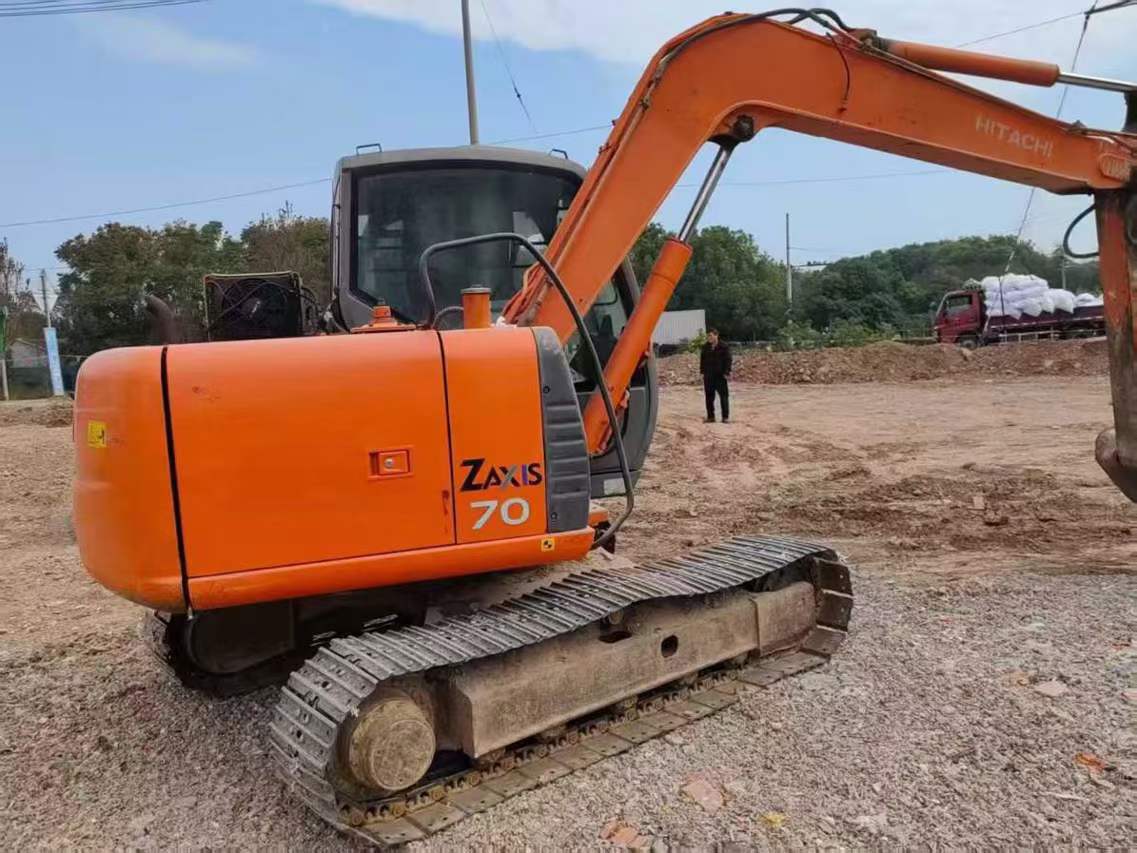 Used Hitachi ZX70 Excavator 2012 Model / 4