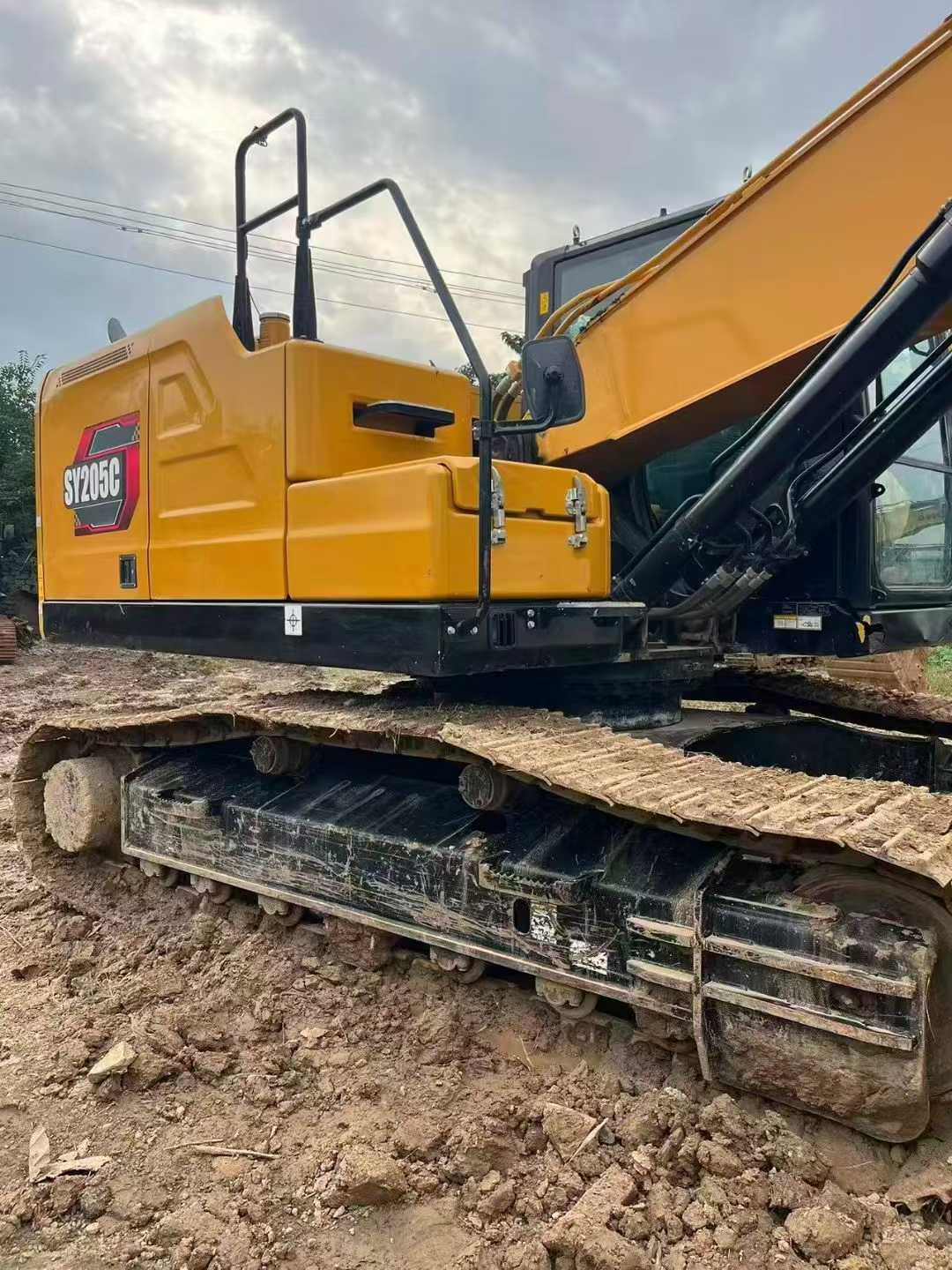 Used Sany SY205H Excavator 2016 Model / 3