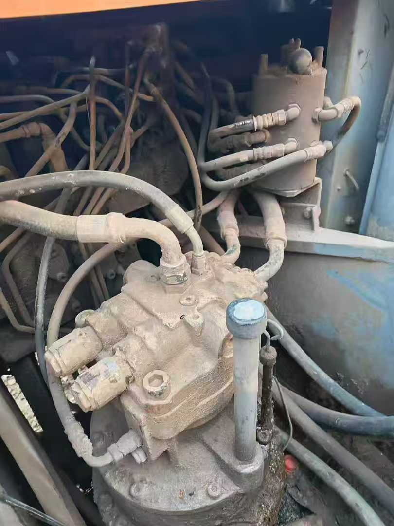 Used Hitachi ZAXIS200 Excavator 2016 Model / 9