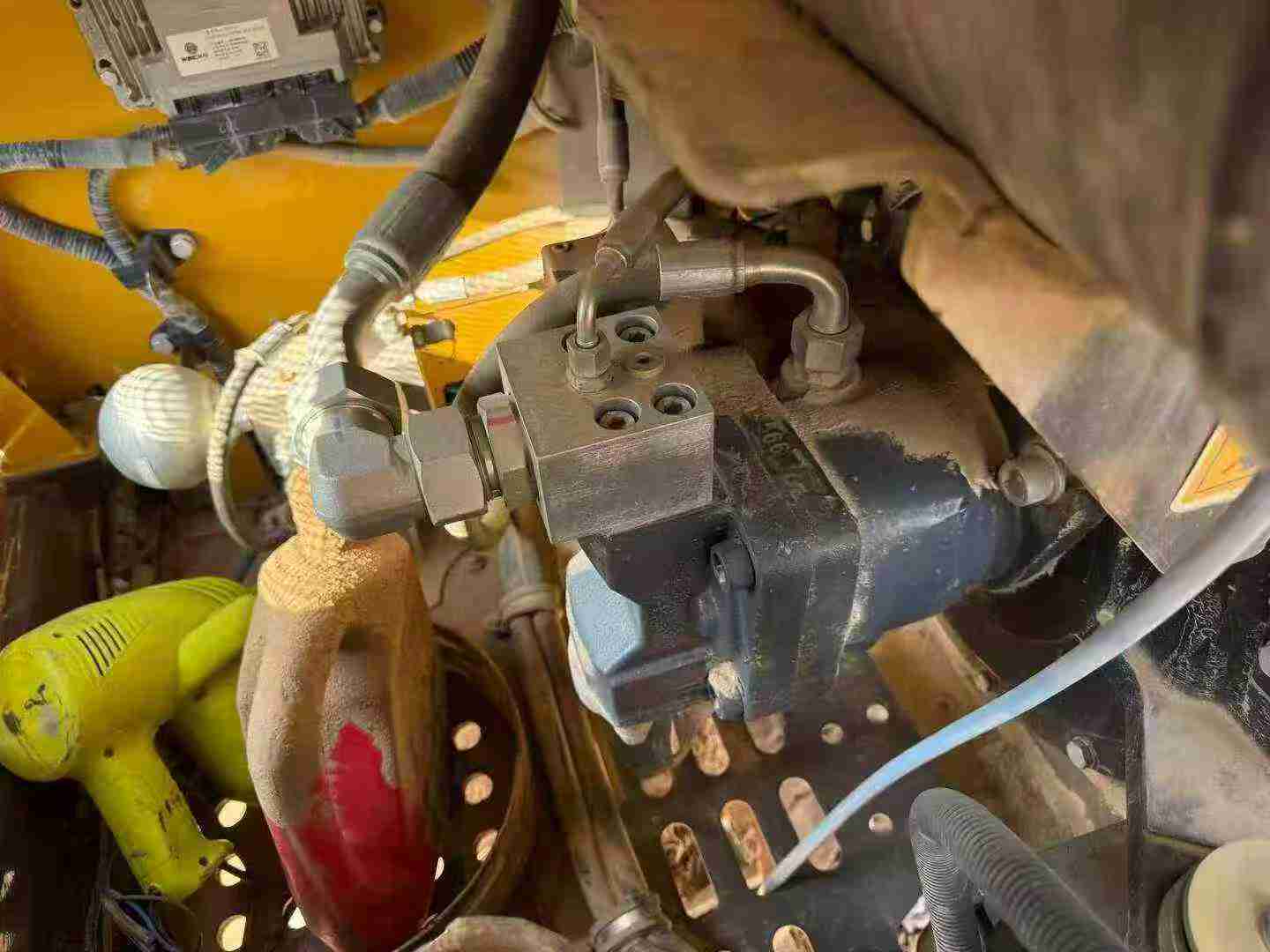 Used XCMG XE75WD Excavator 2023 Model / 7