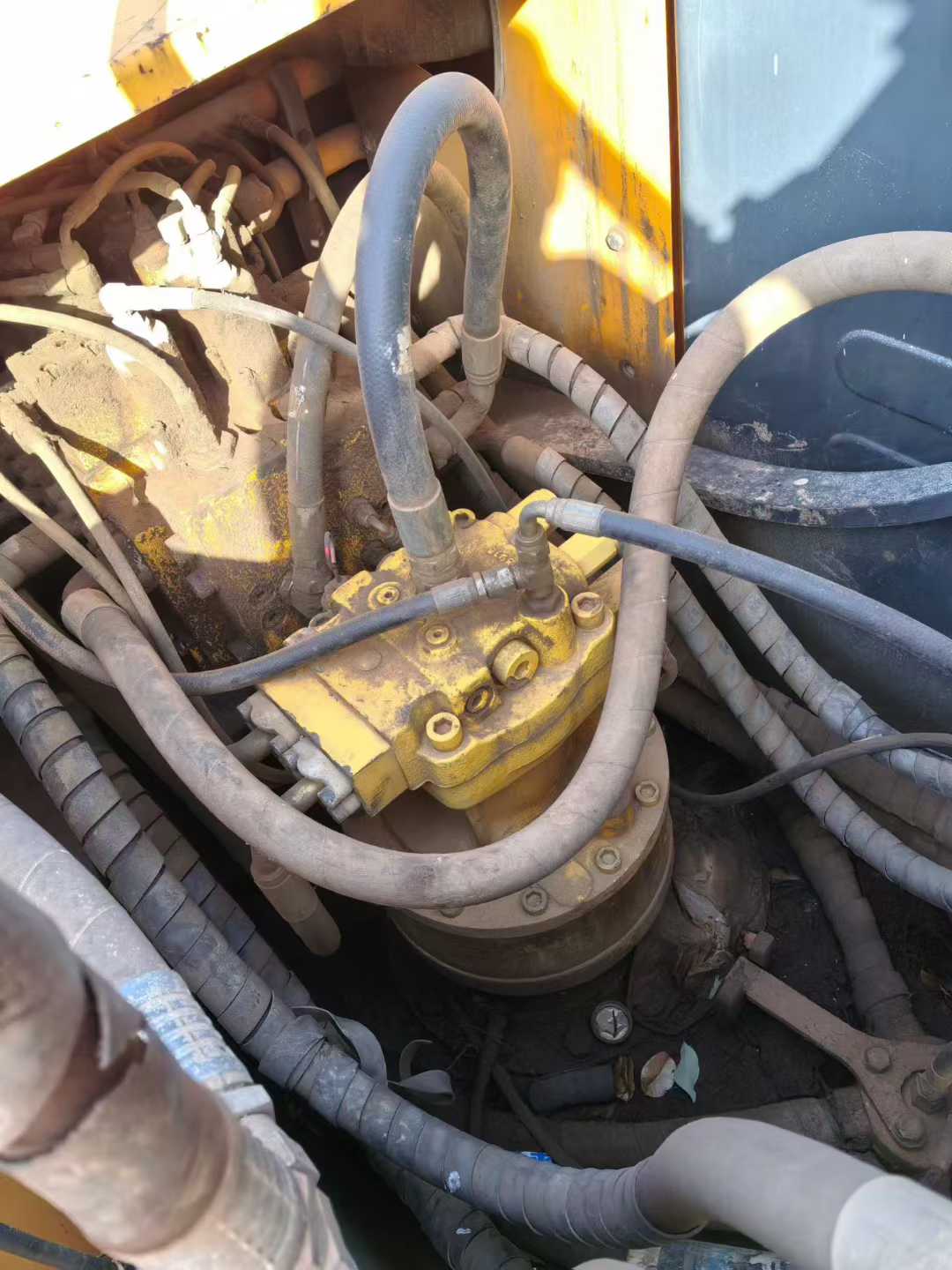 Used Hyundai R215-7 Excavator 2015 Model / 2