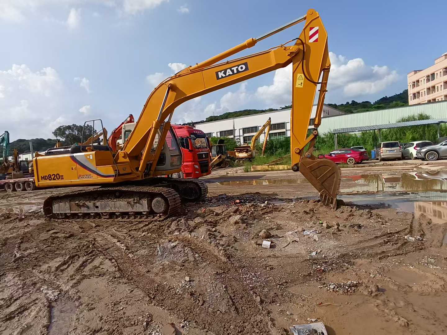 Used Kato HD820 Excavator 2016 Model / 2