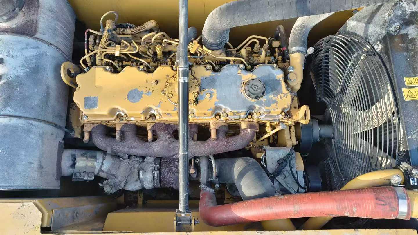 Used Caterpillar 323D2L Excavator 2014 Model / 7