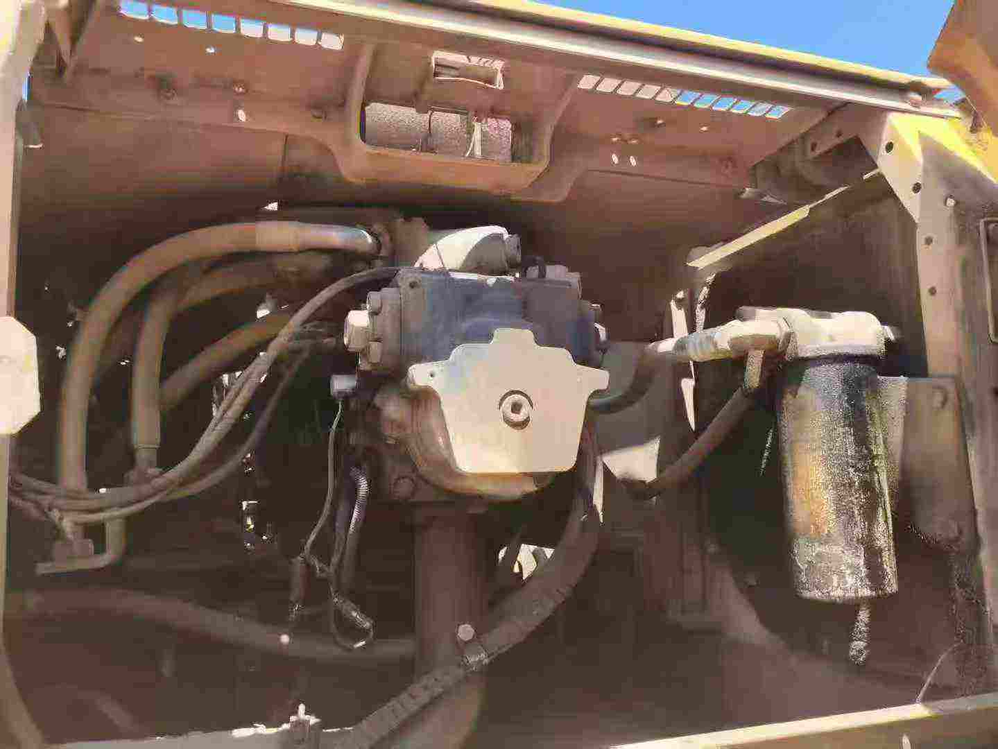 Used Komatsu PC60 Excavator 2016 Model / 4